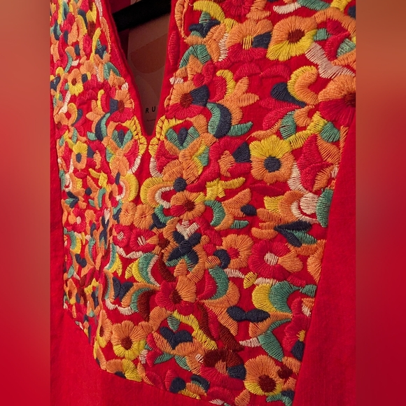 Amazon Red Embroidered Shift Dress Size S NWT - Picture 8 of 12